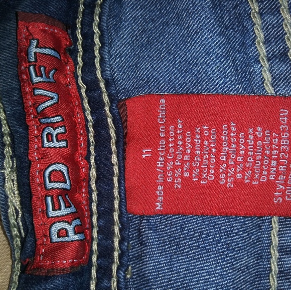 Destructed Jean Capris - Picture 3 of 8
